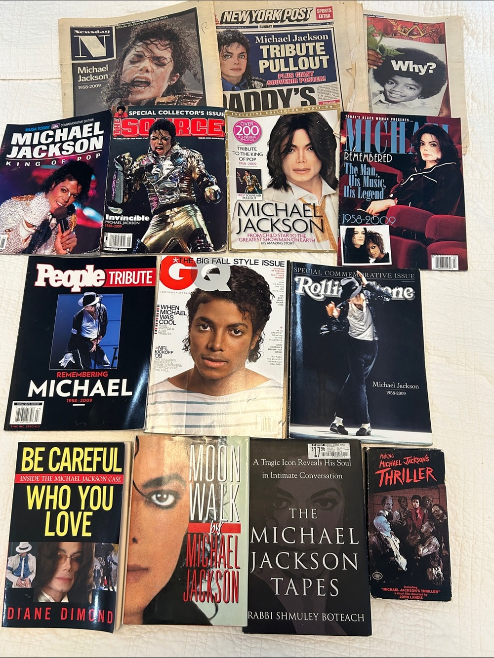Ultimate Michael Jackson Tribute Memorabilia Magazines/Books/VHS Collection.